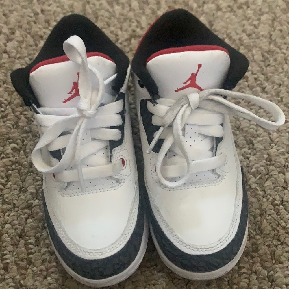 Boys Jordan 3s